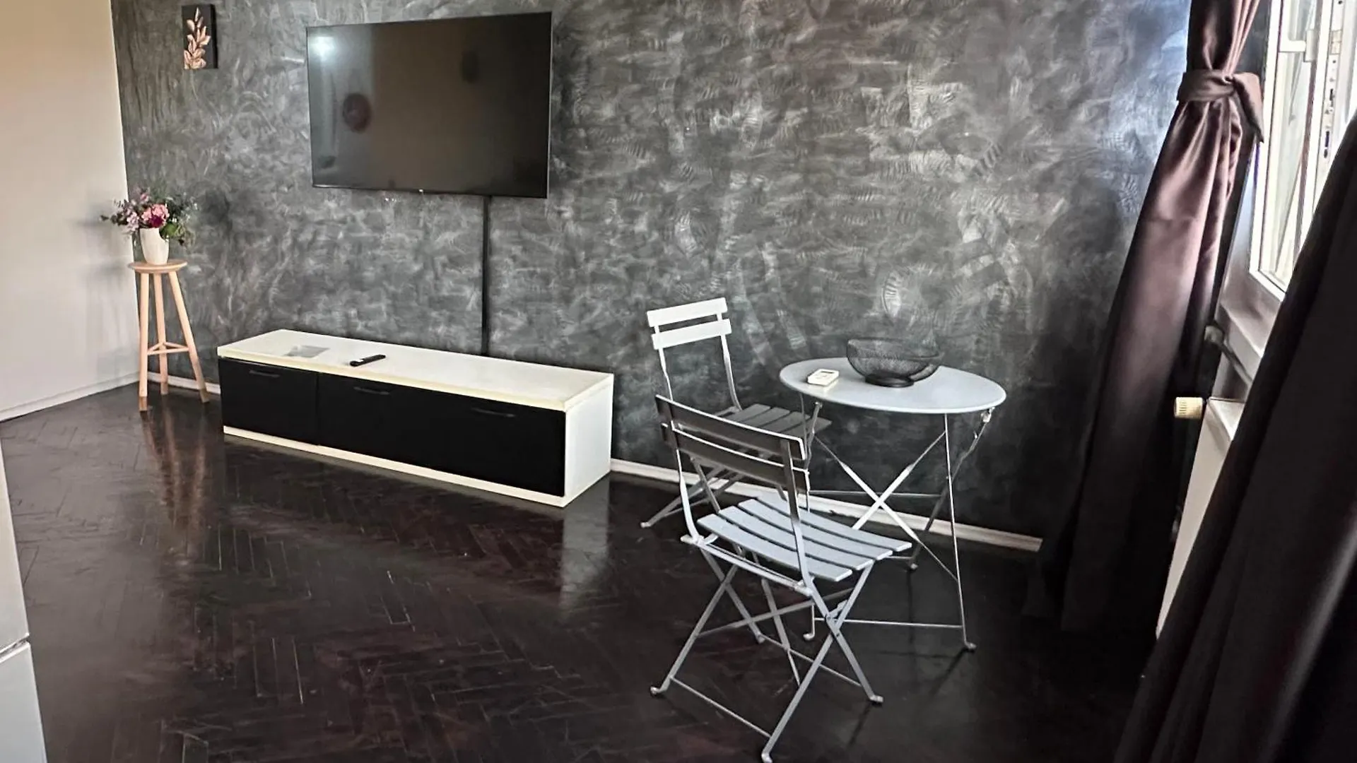 Green Studio Grigorescu Bucharest