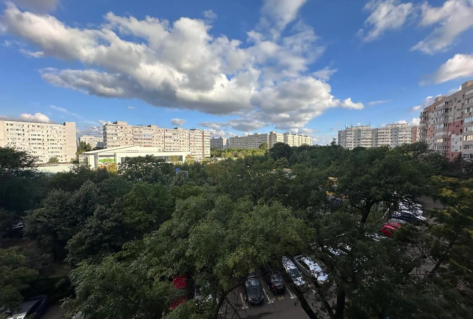 Apartment Green Studio Grigorescu Bucharest