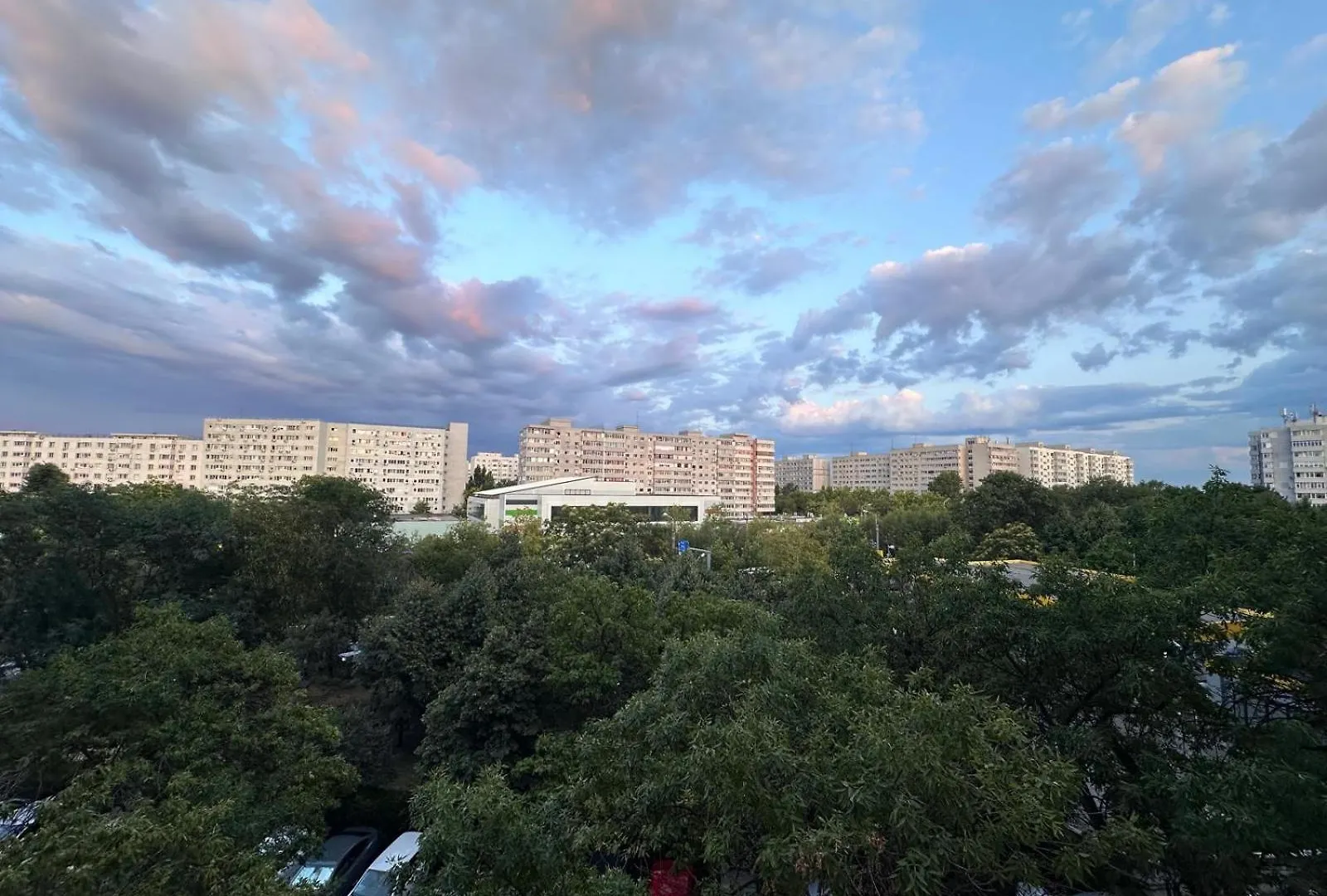 Green Studio Grigorescu Bucharest 0*,  Romania